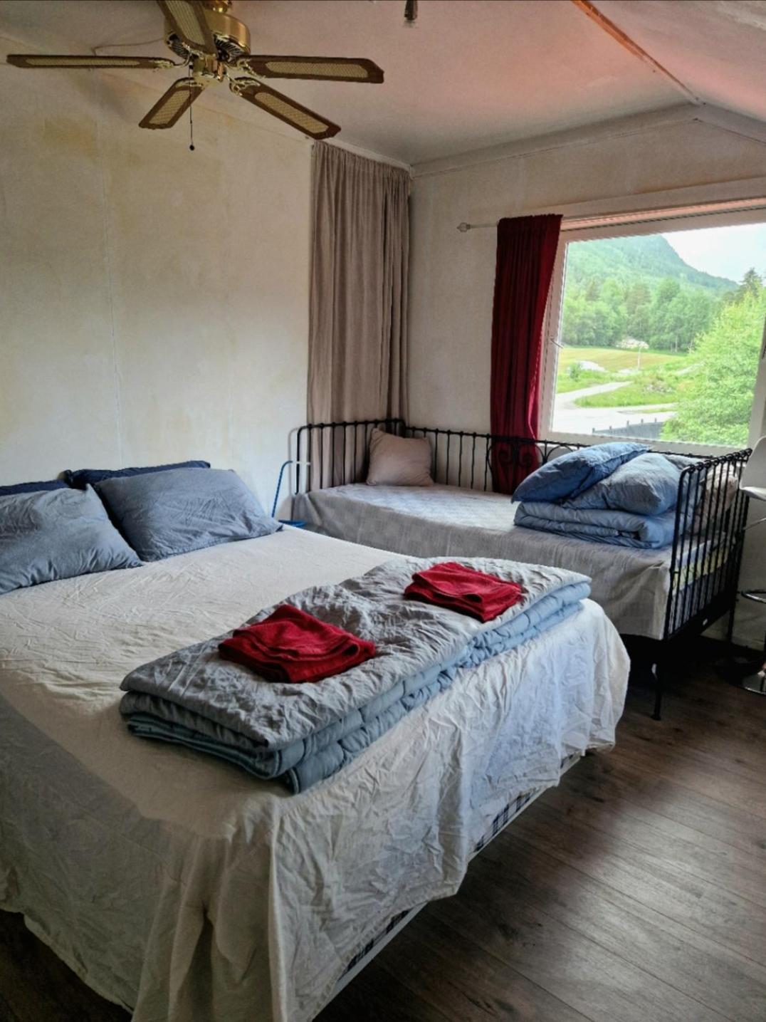 Holiday Rooms Homestay